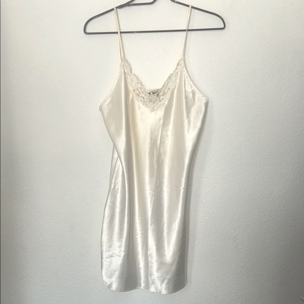 Intimate Affair California Cream Lace Trim Slip Dress size M
